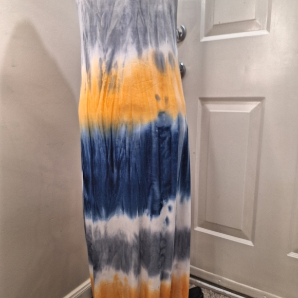 Just Love, Tie Dyed Razor Back Maxi Size Med Tall - Picture 5 of 7